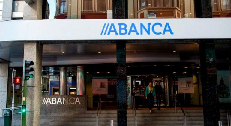 Bankinter And Abanca, The Only Banks That Earn More From Interest